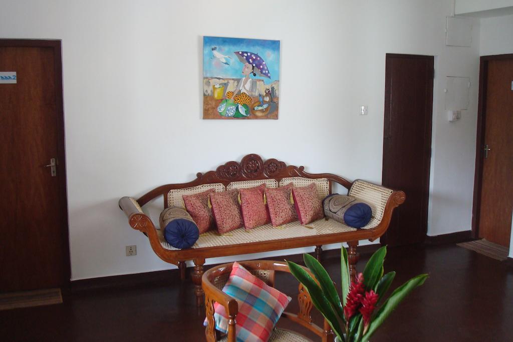Blue Seas Guest House Dehiwala-Mount Lavinia Εξωτερικό φωτογραφία