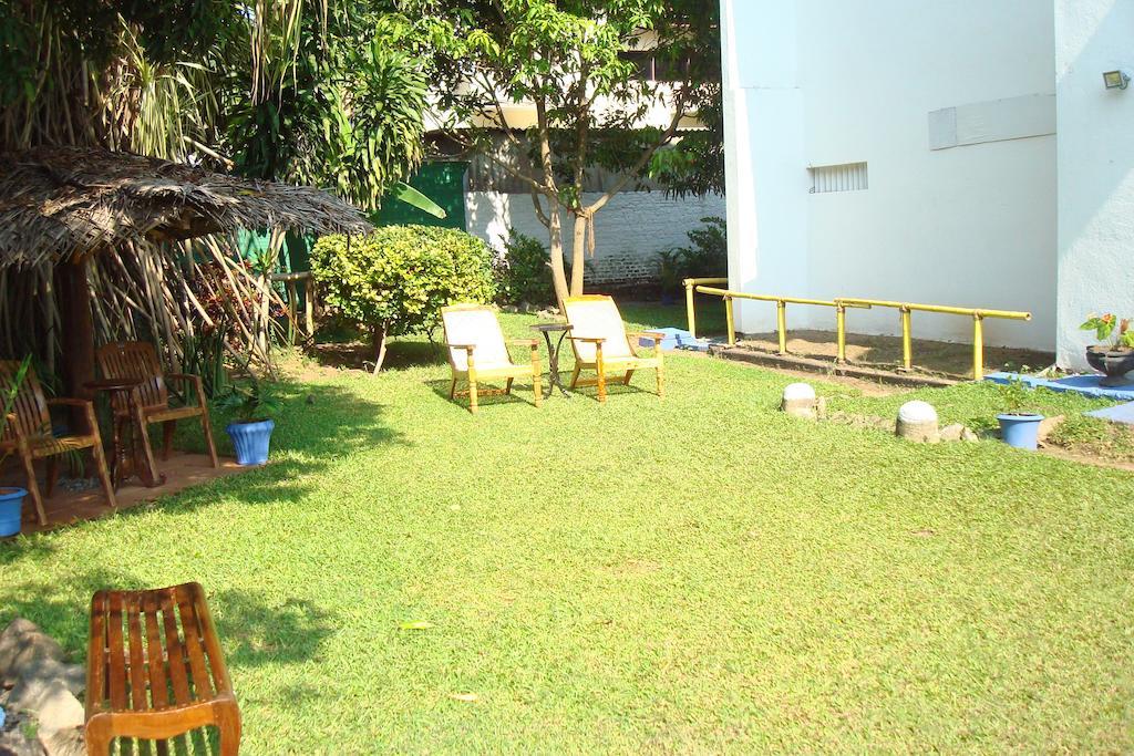 Blue Seas Guest House Dehiwala-Mount Lavinia Εξωτερικό φωτογραφία