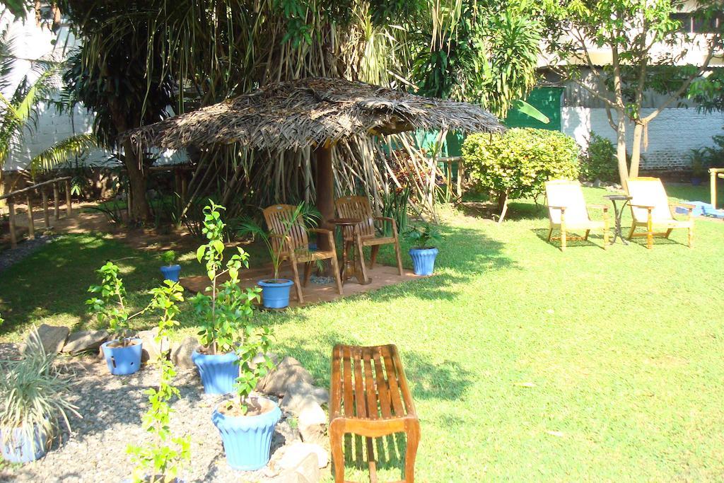 Blue Seas Guest House Dehiwala-Mount Lavinia Εξωτερικό φωτογραφία