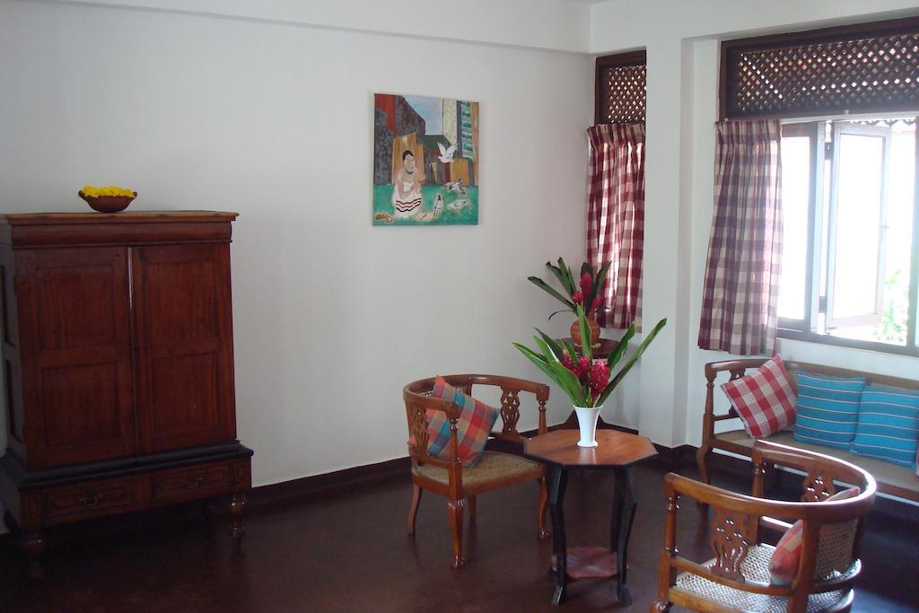 Blue Seas Guest House Dehiwala-Mount Lavinia Εξωτερικό φωτογραφία
