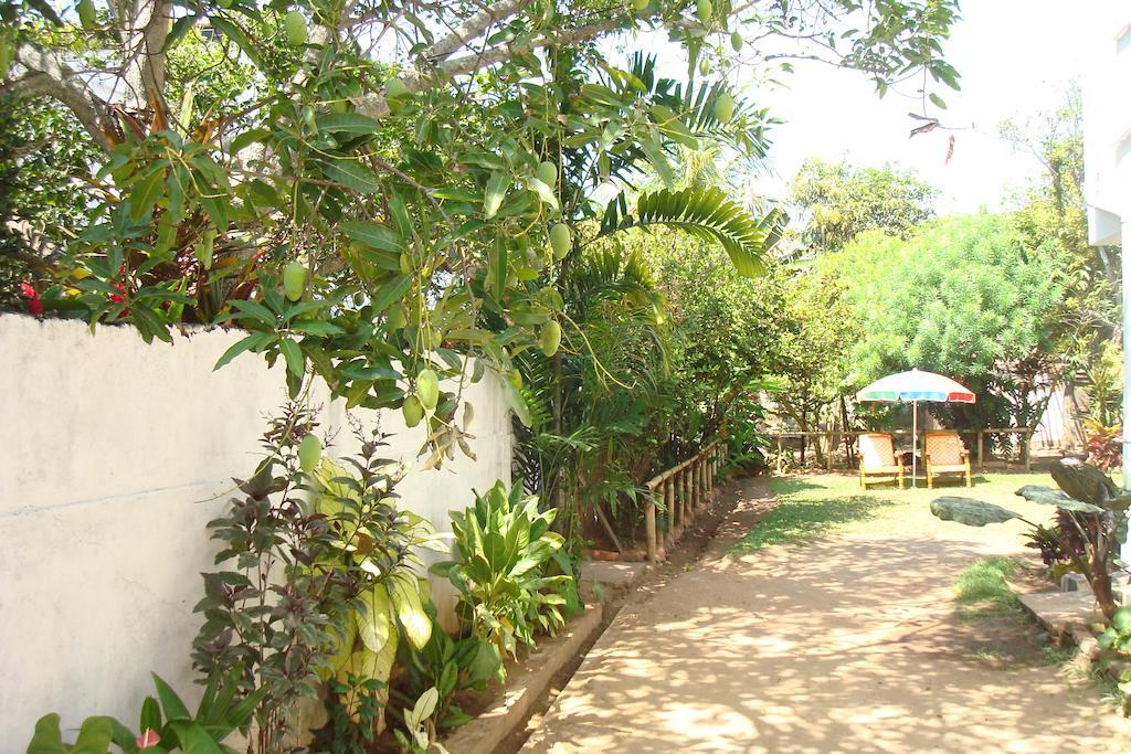 Blue Seas Guest House Dehiwala-Mount Lavinia Εξωτερικό φωτογραφία